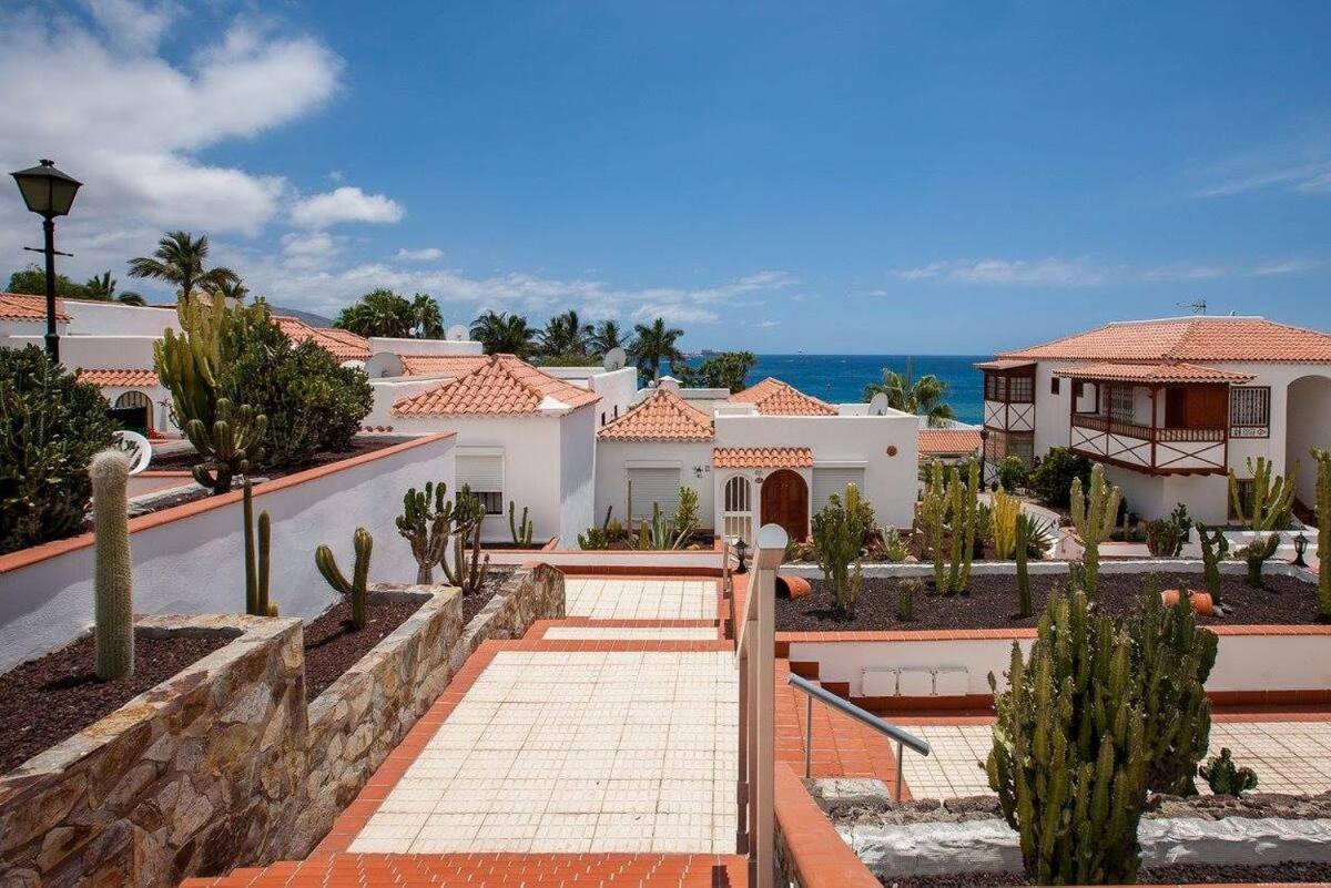 2 Bedroom Apartment For 4 People In Tenerife Costa Adeje  Exterior photo